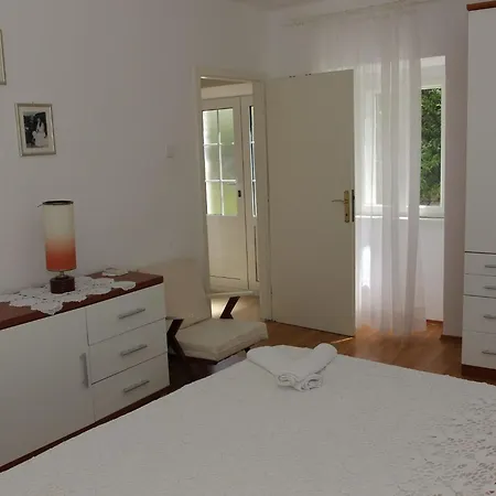 House Granny Mary - Two Bedroom St