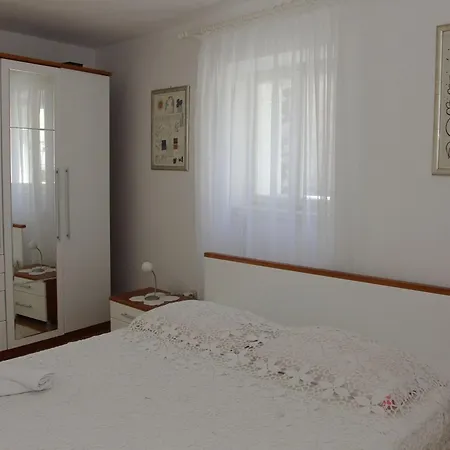 House Granny Mary - Two Bedroom St Дом отдыха *